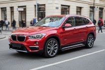 BMW X1 F48 2015-2022 Seitenschweller Maya Red (2 Stk., Aluminium) Foto 1