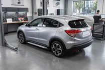 Honda HR-V 2014-2021 Trittbretter Allmond Grey (2 Stk., Aluminium) Foto 2