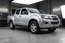 Isuzu D-Max 2011-2019 Seitenschweller Bosphore Black (2 Stk., Aluminium) Foto 1