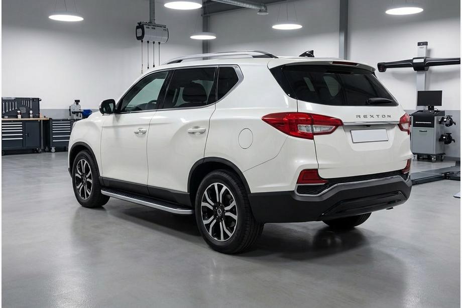 SsangYong Rexton II 2017- Seitenschweller Tayga Grey (2 Stk., Aluminium) Image