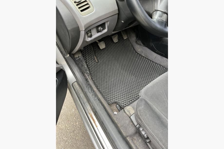 Nissan Primera P12 2002–2007 EVA Fußmatten (schwarz) Image