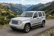 Jeep Cherokee/Liberty 2007-2013 Trittbretter Allmond Black (2 Stk., Aluminium) Foto 1