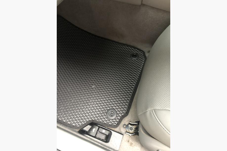 Toyota Camry 2011–2017 EVA Fußmatten (schwarz) Image