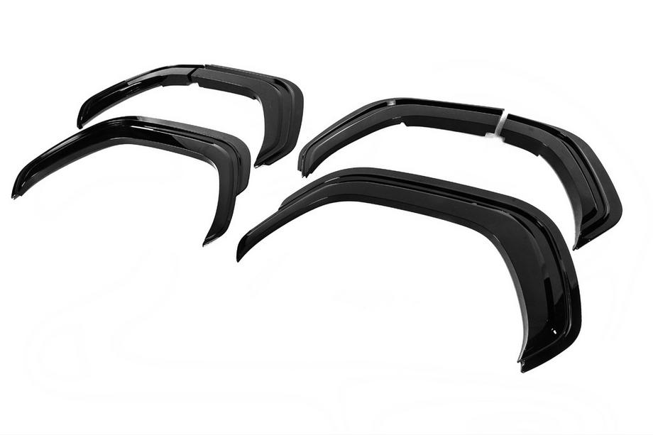 Toyota Land Cruiser 300 2021- VXR Bodykit Set Schwarz Foto 28