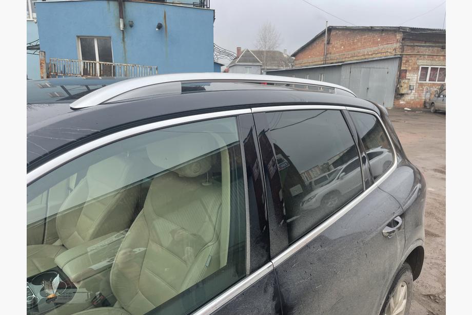 Volkswagen Touareg 2010-2018 Dachreling OEM (2 Stk) Image