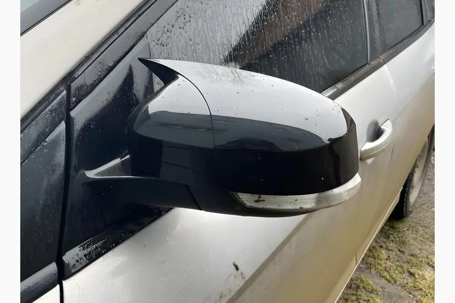 Ford Focus III 2011-2017 Spiegelabdeckungen BMW-Style (für EU, 2 Stk) Image