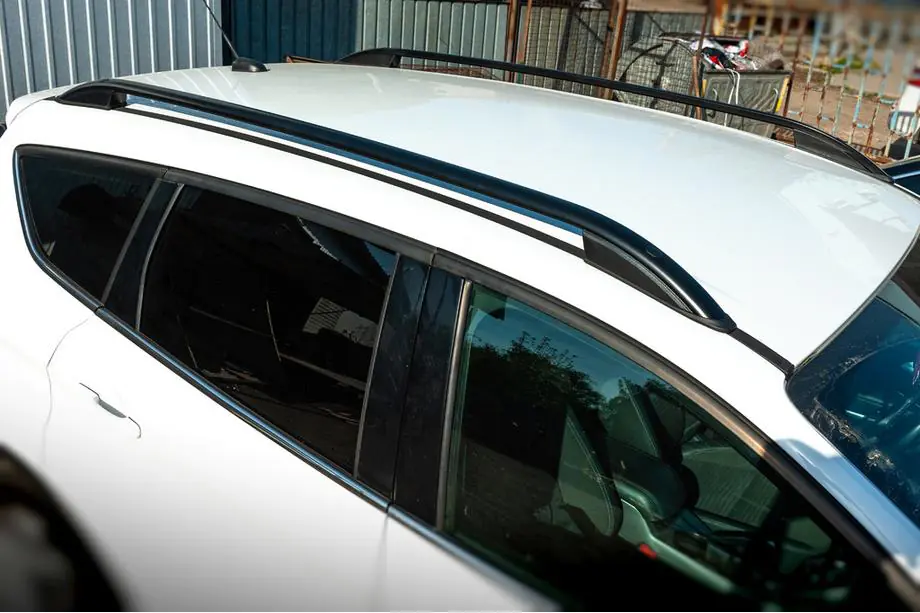 Ford Kuga/Escape 2013-2019 Dachreling Skyport (schwarz) Image