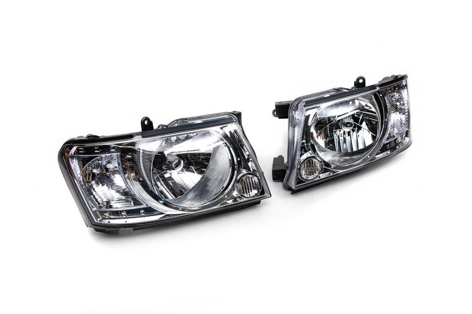 Nissan Patrol Y61 1997-2011 Frontscheinwerfer Safari klar (2004-2008, 2 Stk) Image