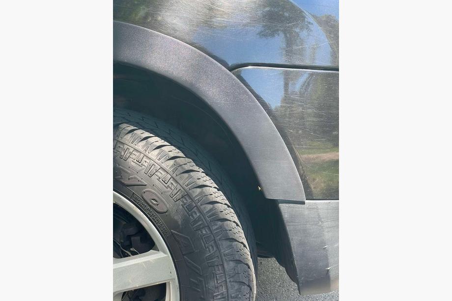 Dacia Duster 2008-2018 Kotflügelverbreiterungen (4 Stk., schwarzes ABS) Foto 7