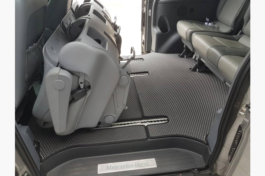 Mercedes Viano 2004-2014 EVA V2 Fußmatten (Nur Abholung, Komplettset, Schwarz) Foto 8