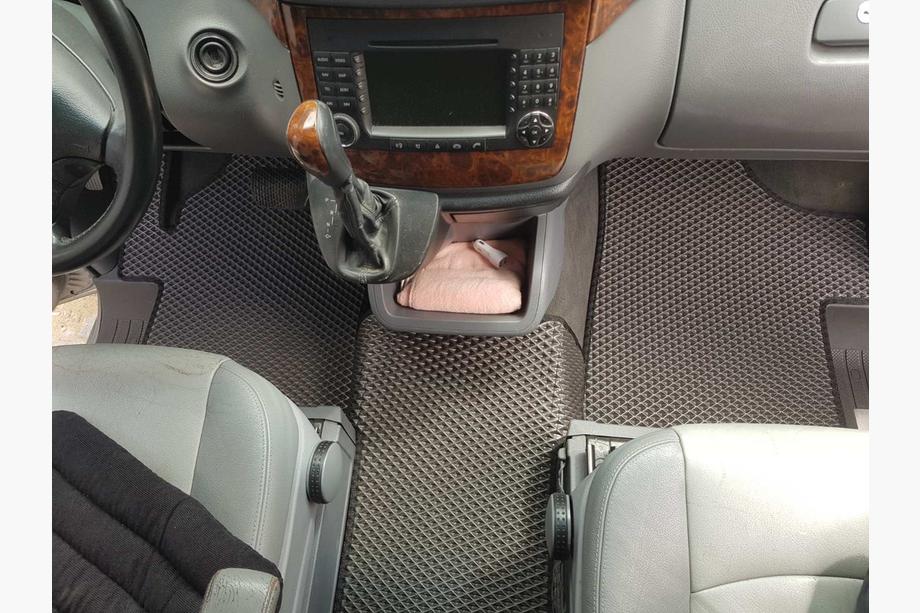 Mercedes Viano 2004-2014 EVA V2 Fußmatten (Nur Abholung, Komplettset, Schwarz) Foto 10