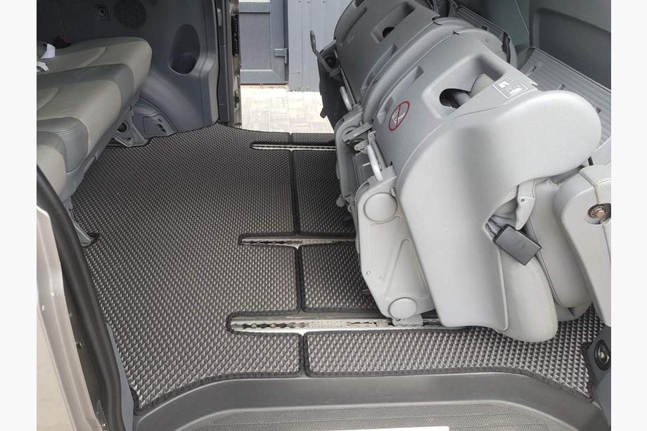 Mercedes Vito W639 2004-2014 EVA V2 Fußmatten (Nur Abholung, Komplettset, Schwarz) Foto 8