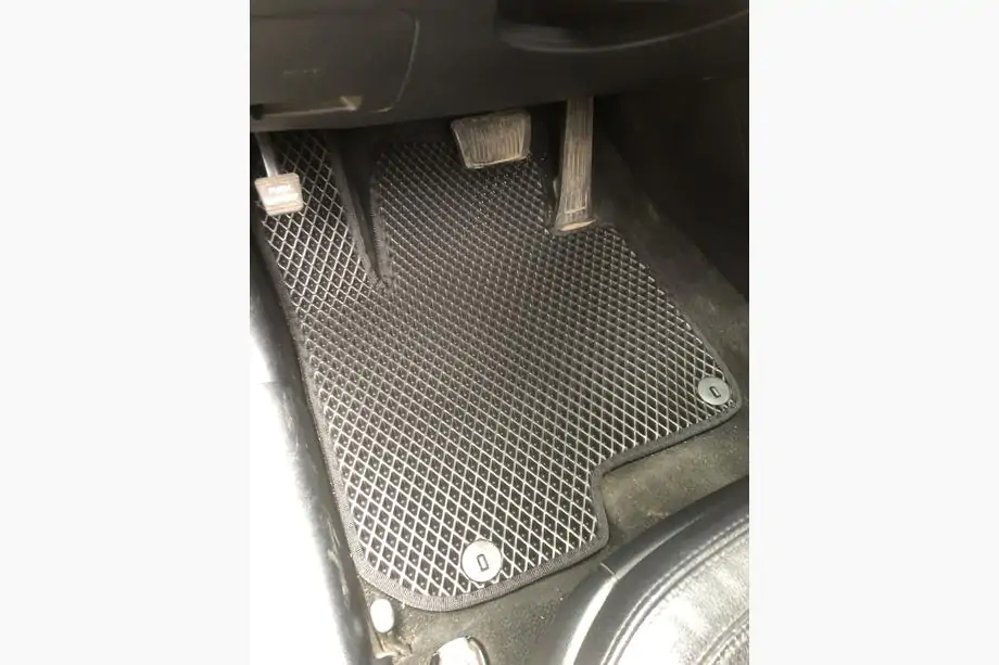 Kia Sportage 2010-2015 EVA Fußmatten V1 (schwarz) Image