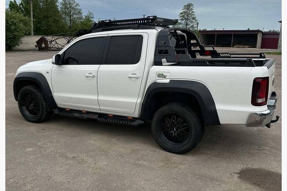 Volkswagen Amarok 2010-2022 Seitenstufen Dakar V2 mit LED (2 Stk, Metall) Foto 9