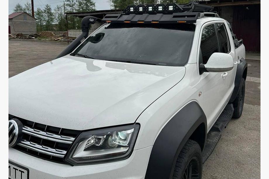 Volkswagen Amarok 2010-2022 Seitenstufen Dakar V2 mit LED (2 Stk, Metall) Foto 10