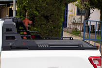 Toyota Hilux 2006-2015 Dakar Rollbar mit LED (für Rollcover) Foto 2