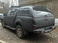 Mitsubishi L200 2015-2024 Seitenstufen Dakar V2 mit LED (2015-2019, 2 Stk, Metall) Foto 3
