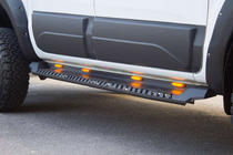 Isuzu D-Max 2011-2019 Seitenstufen Dakar V1 mit LED (2 Stk, Metall) Foto 2