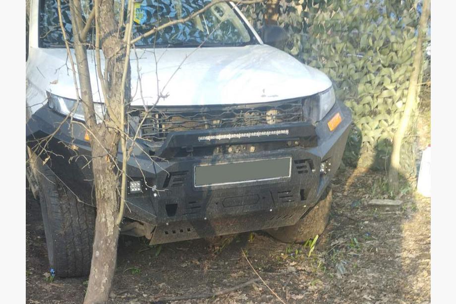 Mitsubishi L200 2015-2024 Frontstoßstange mit Unterfahrschutz Dakar (2019+) Foto 4
