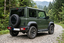 Suzuki Jimny 2018- Trittbretter Maydos V2 (2 Stk., Aluminium) Foto 1