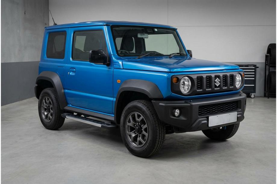 Suzuki Jimny 2018- Seitenschweller RedLine (2 Stk., Aluminium) Image