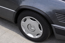Mercedes E-class W124 1984–1997 Kotflügelverbreiterungen 1989-1995 (4 Stk, schwarz, ABS-Kunststoff) Foto 1