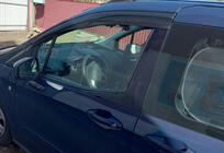 Ford Courier 2014-2023 Windabweiser (2 Stk., Sunplex Sport) Foto 2