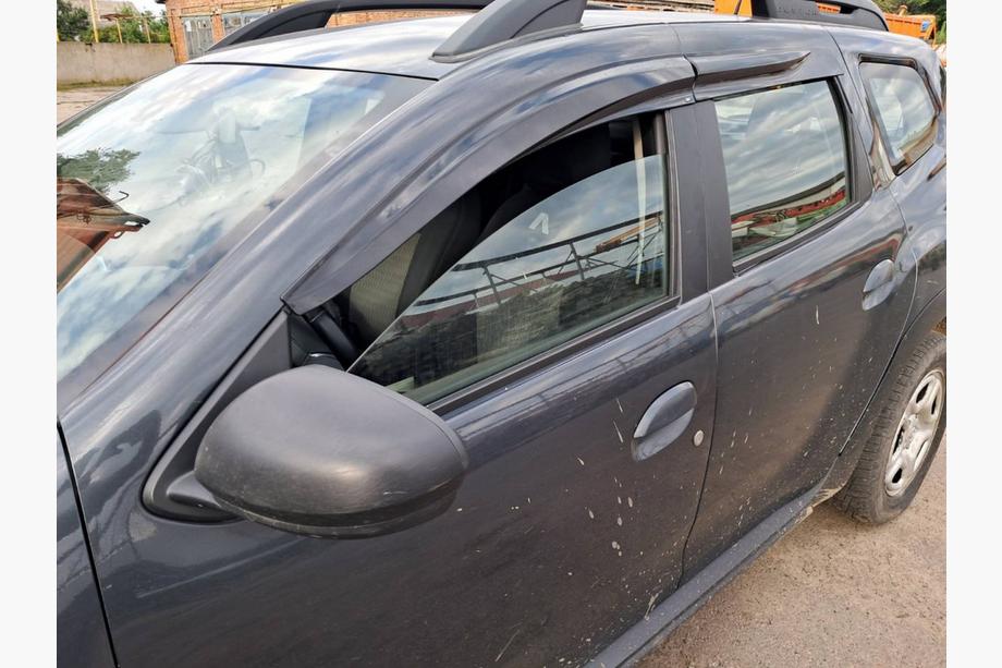 Dacia Duster 2008-2018 Windabweiser (4 Stk., Sunplex Sport) Image