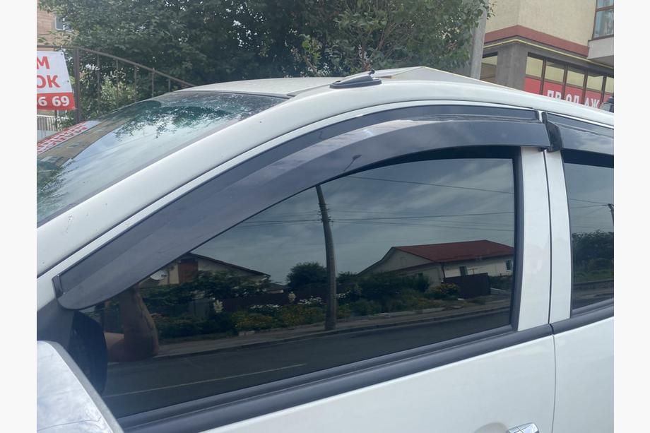 Mitsubishi L200 2015-2024 Windabweiser (4 Stk., Sunplex Sport) Image