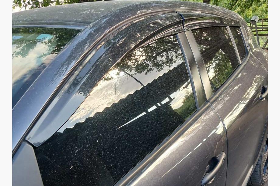 Renault Megane III 2009-2016 Windabweiser HB (4 Stk., Sunplex Sport) Image