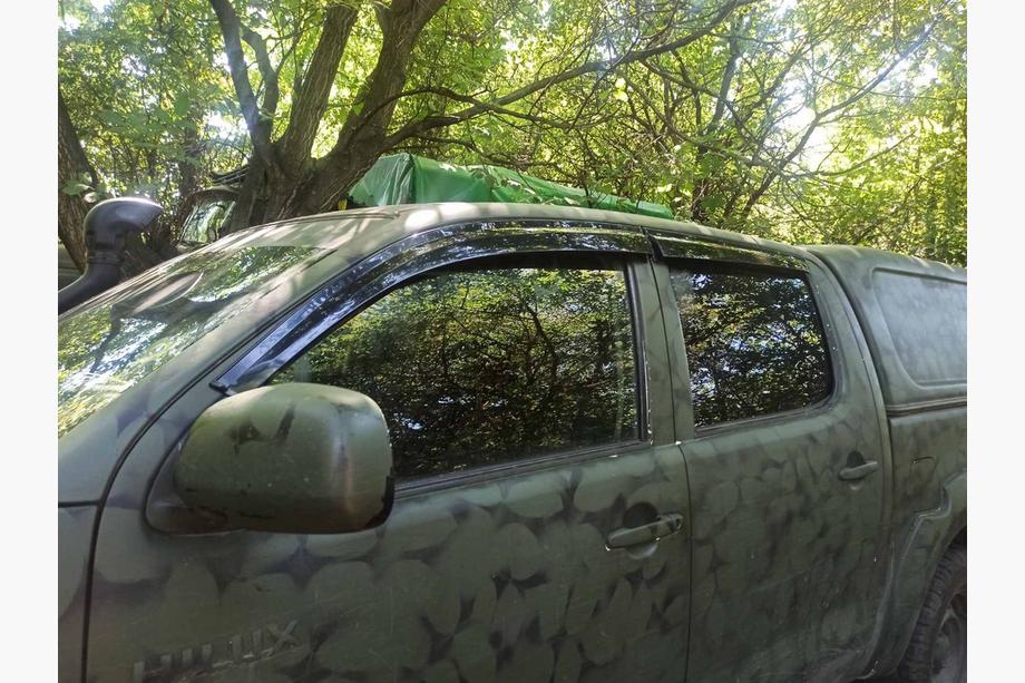 Toyota Hilux 2015- Windabweiser (4 Stk., Sunplex Sport) Image