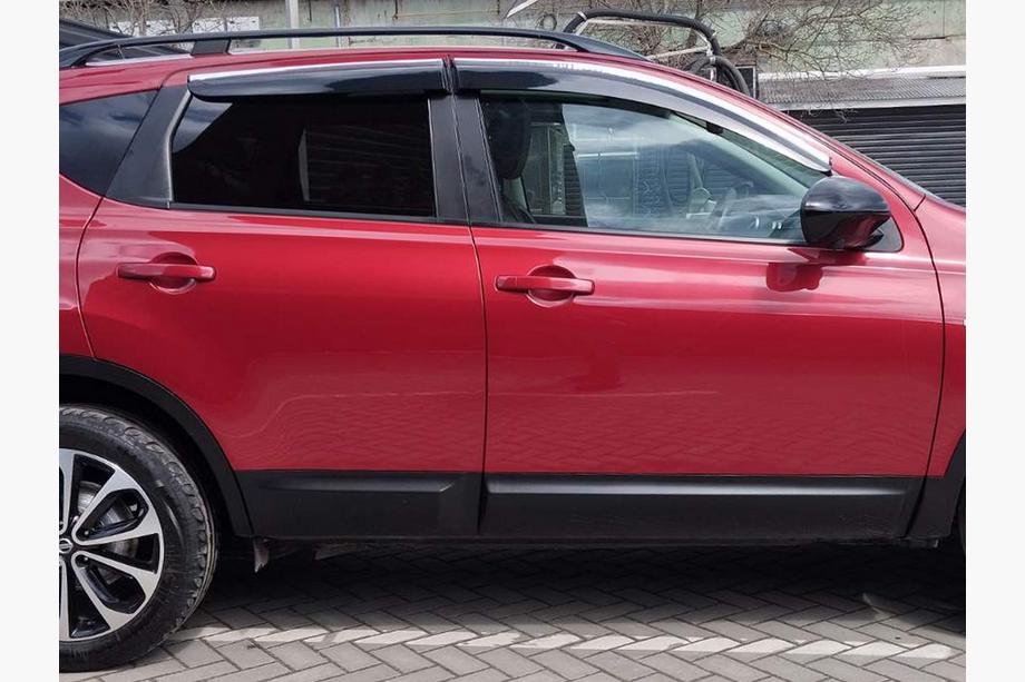 Nissan Qashqai 2007-2010 Windabweiser mit Chromleisten (4 Stk., Sunplex Chrome) Image