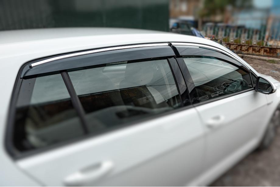 Volkswagen Golf 7/E-Golf 2012-2020 Windabweiser mit Chromleiste HB (4 Stk., Sunplex Chrome) Image