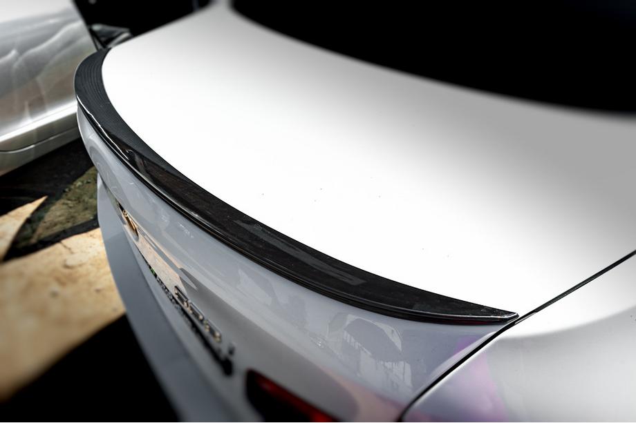 BMW 5 Series F10/F11 2010–2016 Heckspoiler Lippe Sunplex (für F10, schwarz) Image