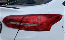 Ford Focus III 2011-2017 Heckspoiler Sedan LIP (Sunplex, schwarz) (107,2cm x 5,5cm) Foto 3