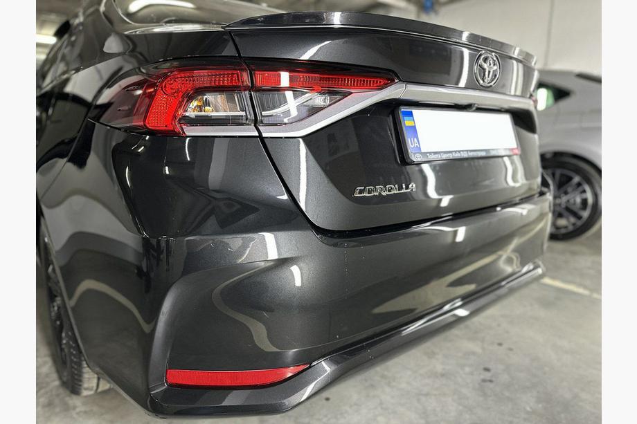 Toyota Corolla 2019- Heckspoiler LIP (Sunplex, schwarz) (117,9cm * 5,5cm) Image