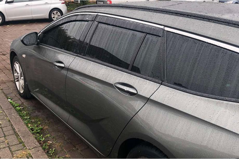 Opel Insignia 2017-2022 Windabweiser mit Chromleiste SW (4 Stk, HIC) Image