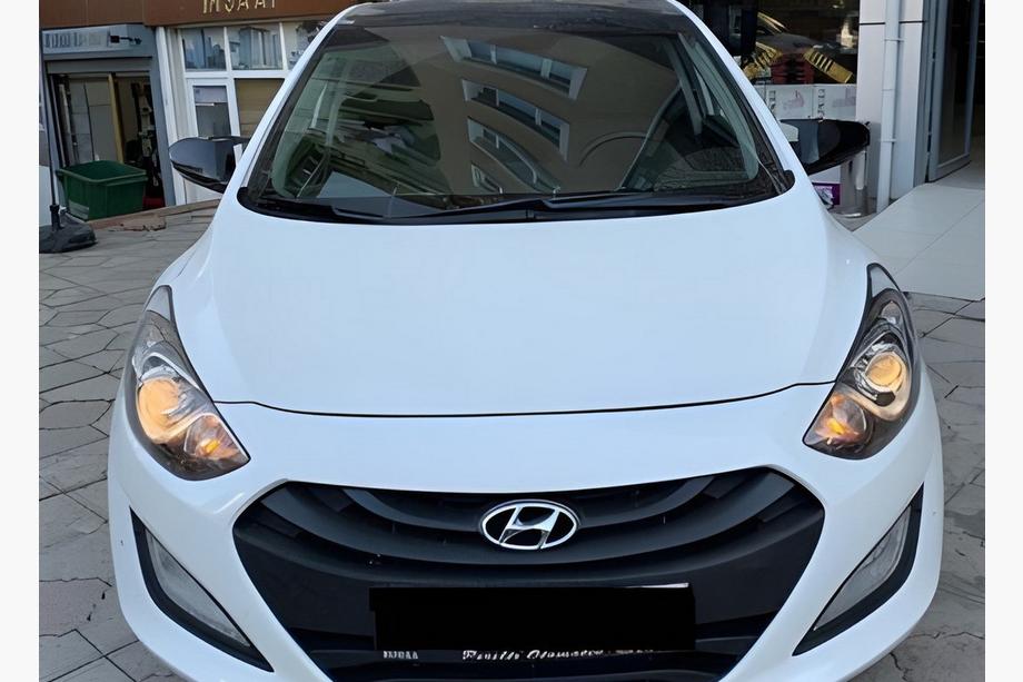 Hyundai Accent 2011-2017 Spiegelabdeckungen ohne Blinker-Ausschnitt im BMW-Style (2 Stk) Image