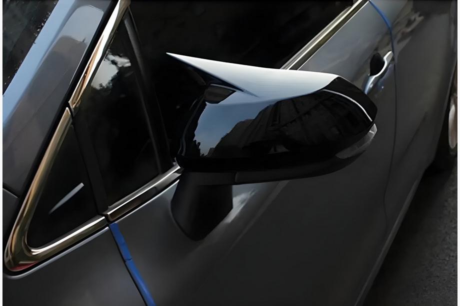 Toyota Avensis 2009-2018 Spiegelabdeckungen BMW-Style (2014+, 2 Stk) Foto 1