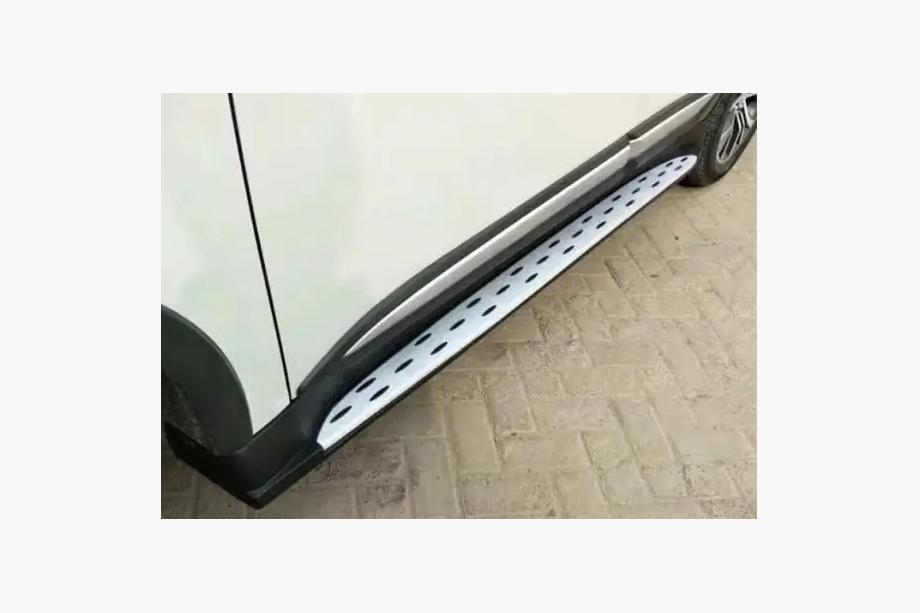 Mitsubishi Outlander 2012-2021 Seitenschweller V2 2016 (2 Stk, Aluminium) Image