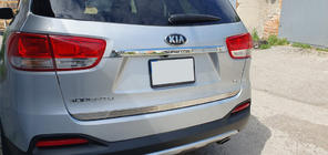 Kia Sorento III UM 2014-2020 Chromleiste über dem Kennzeichen Libao V2 (Edelstahl) Foto 1