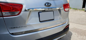 Kia Sorento III UM 2014-2020 Chromleiste über dem Kennzeichen Libao V2 (Edelstahl) Foto 2