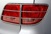 Toyota Fortuner 2006-2015 Schutz für Rückleuchten (Edelstahl) Foto 1