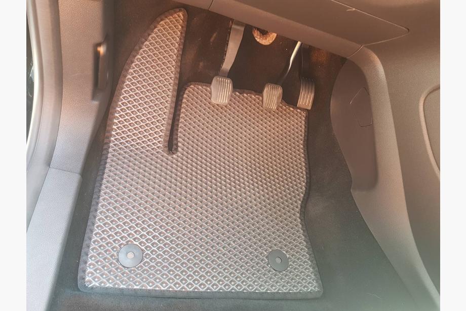 Ford C-Max/Grand C-Max 2010-2019 EVA Fußmatten (schwarz) Image