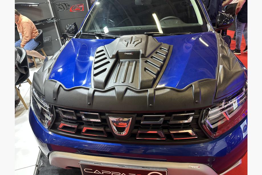 Dacia Duster 2018-2024 Motorhaubenabdeckung (ABS) Image