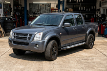 Isuzu D-Max 2002-2011 Trittbretter Sunrise (2007-2012, 2 Stk., Aluminium) Foto 1