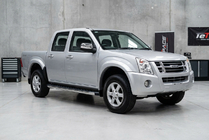 Isuzu D-Max 2002-2011 Trittbretter BlackLine (2007-2012, 2 Stk., Aluminium) Foto 1