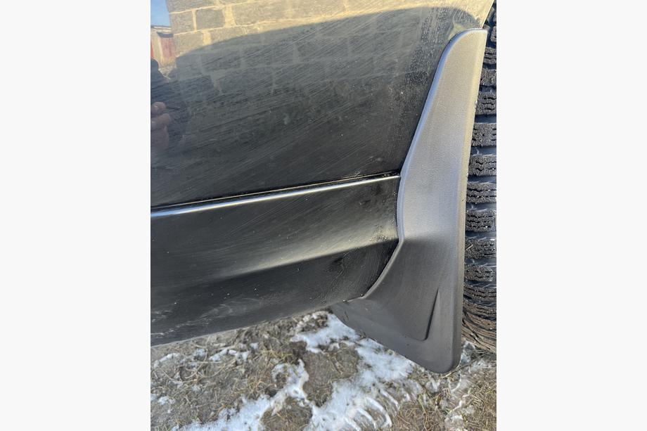 Mercedes GLE/ML class W166 2011-2018 Hintere Original Schmutzfänger für ML W166 (AMG Stoßstange) Image