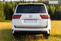 Toyota Land Cruiser 300 2021- Bodykit GXR Foto 22