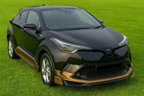 Toyota C-HR 2016-2023 Bodykit Set (grundiert zum Lackieren) Foto 1